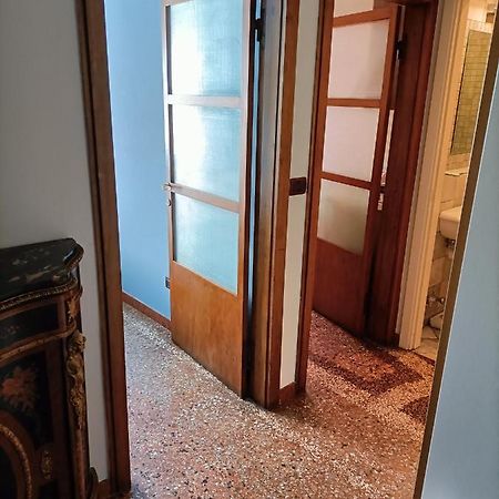 Sun Studio Lejlighed Bologna Eksteriør billede